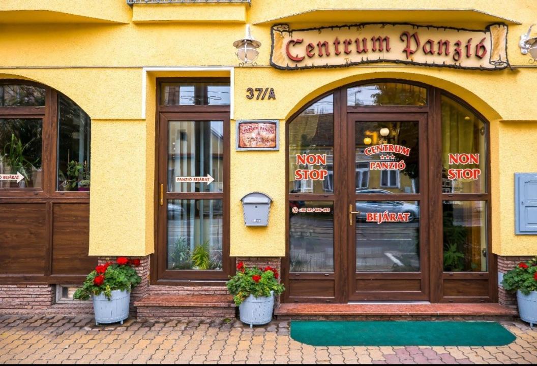 Centrum Panzio Debrecen Eksteriør billede
